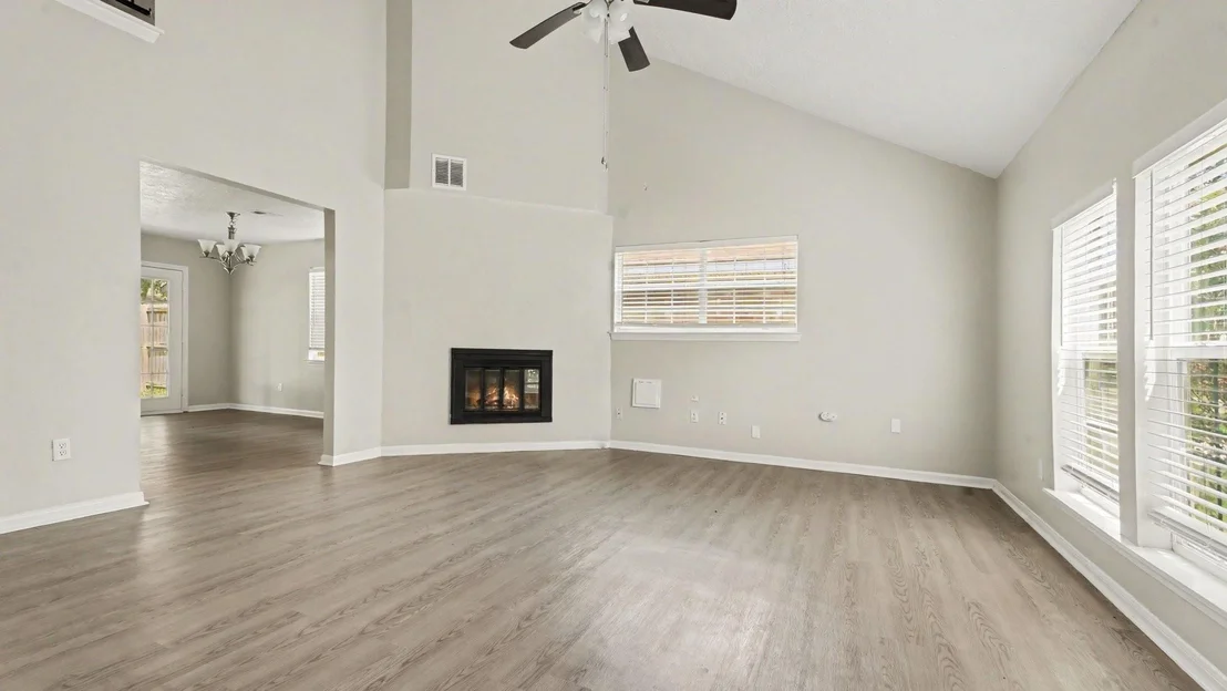 Photo of 28603 Islington Drive