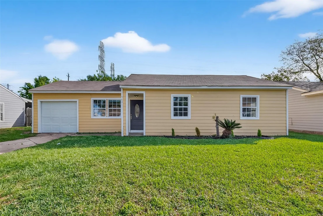 Photo of 203 Alastair Drive