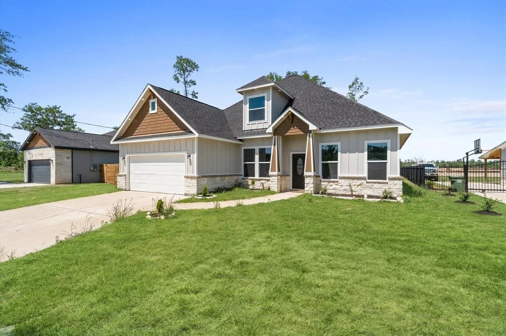 Photo of 1109 Peter Pine Street