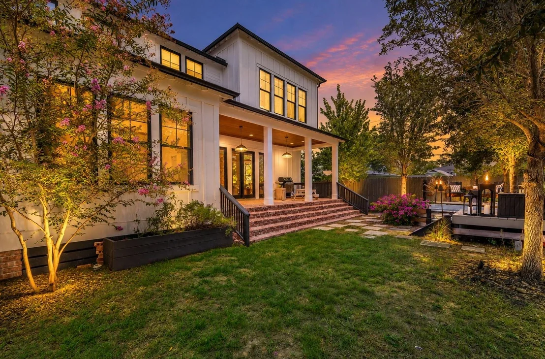 Photo of 2007 Gardenia Drive