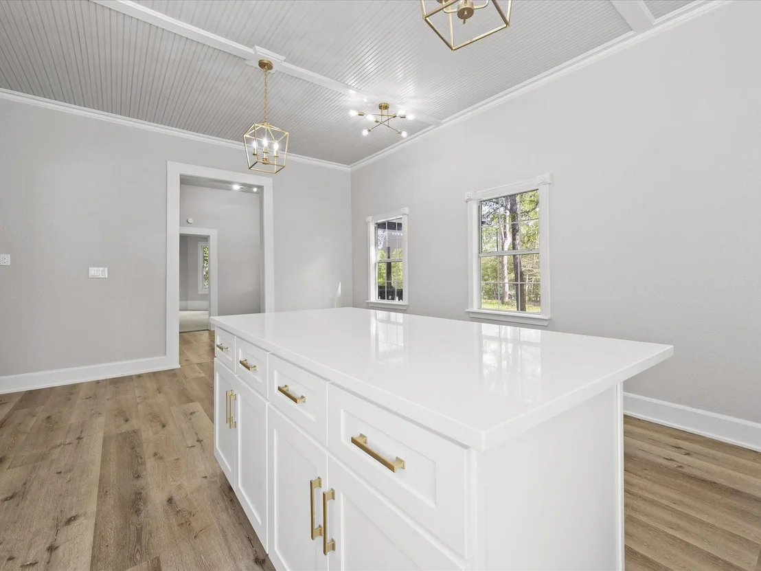 Photo of 16958 Cedar Road