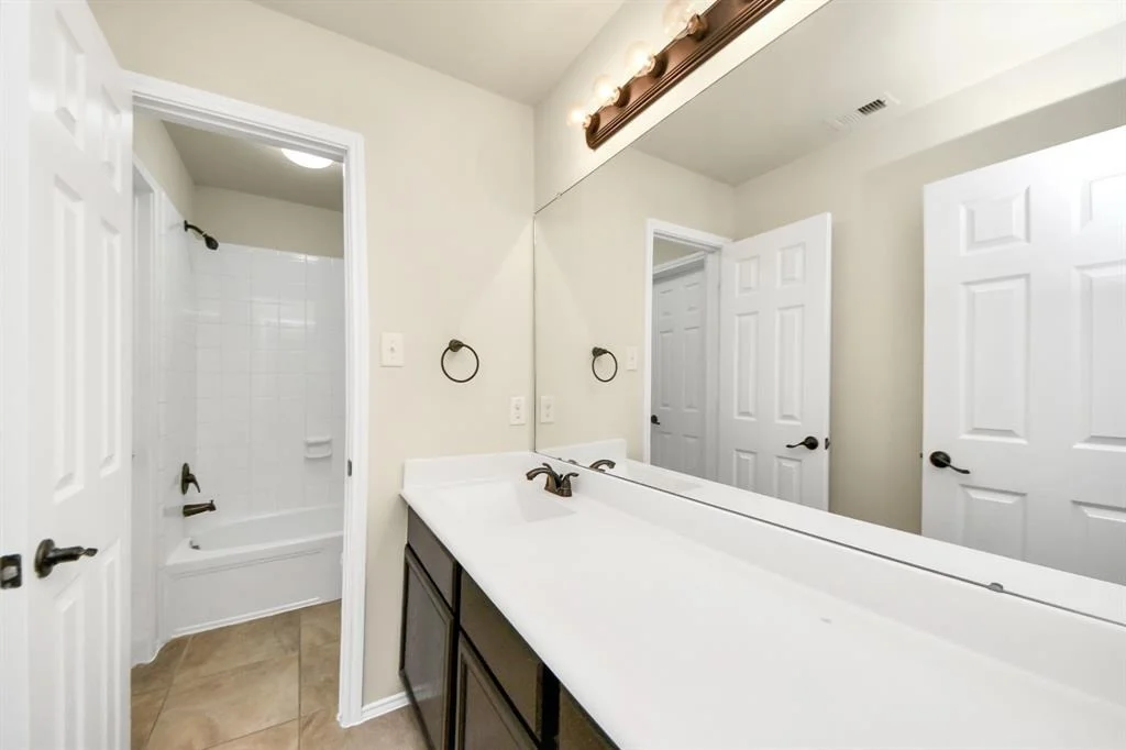 Photo of 2614 Leopard Court