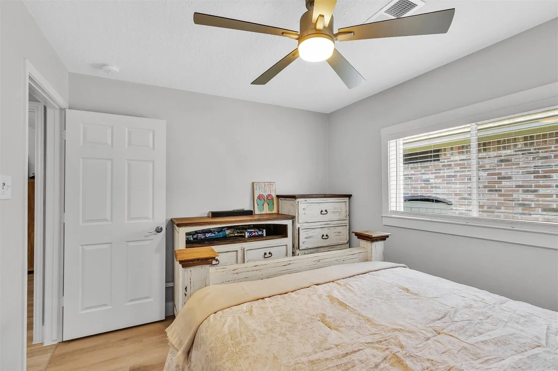 Photo of 6913 Gentle Breeze Drive