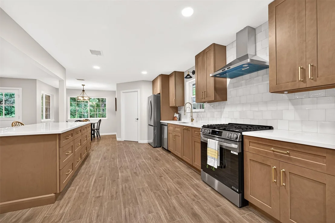 Photo of 247 Castlewood Drive