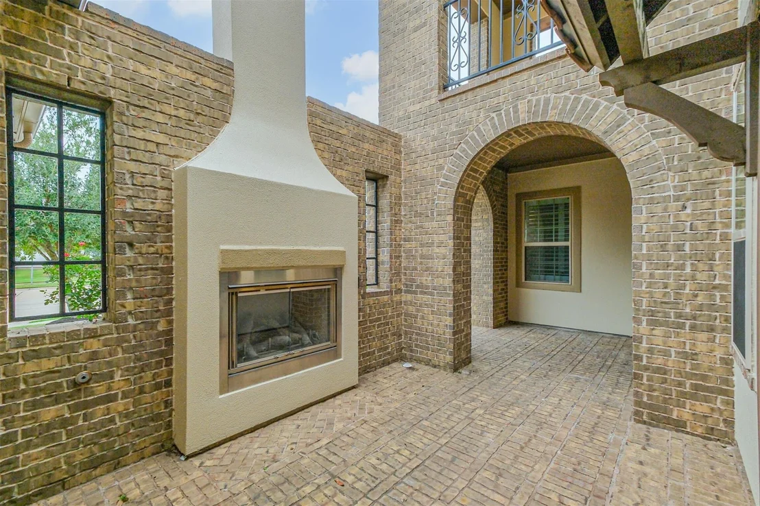 Photo of 3722 Edison Lane