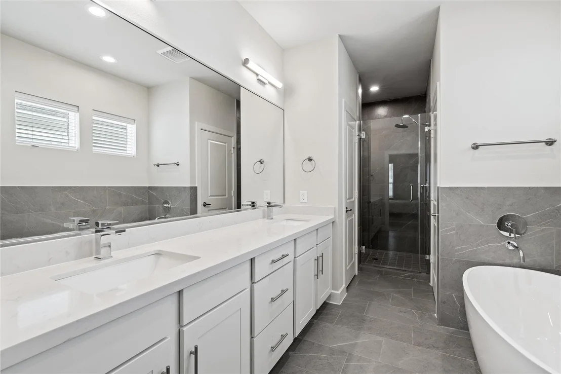 Photo of 3916 Willowbend Point Drive