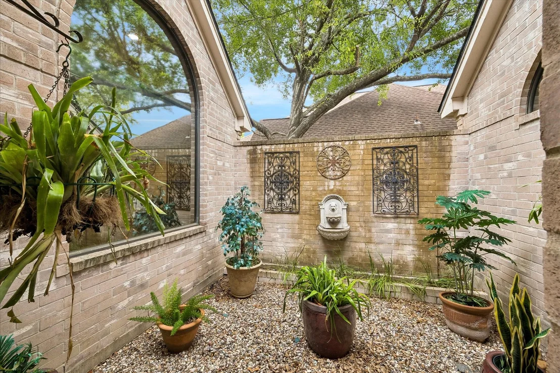 Photo of 25023 Northampton Terrace Drive