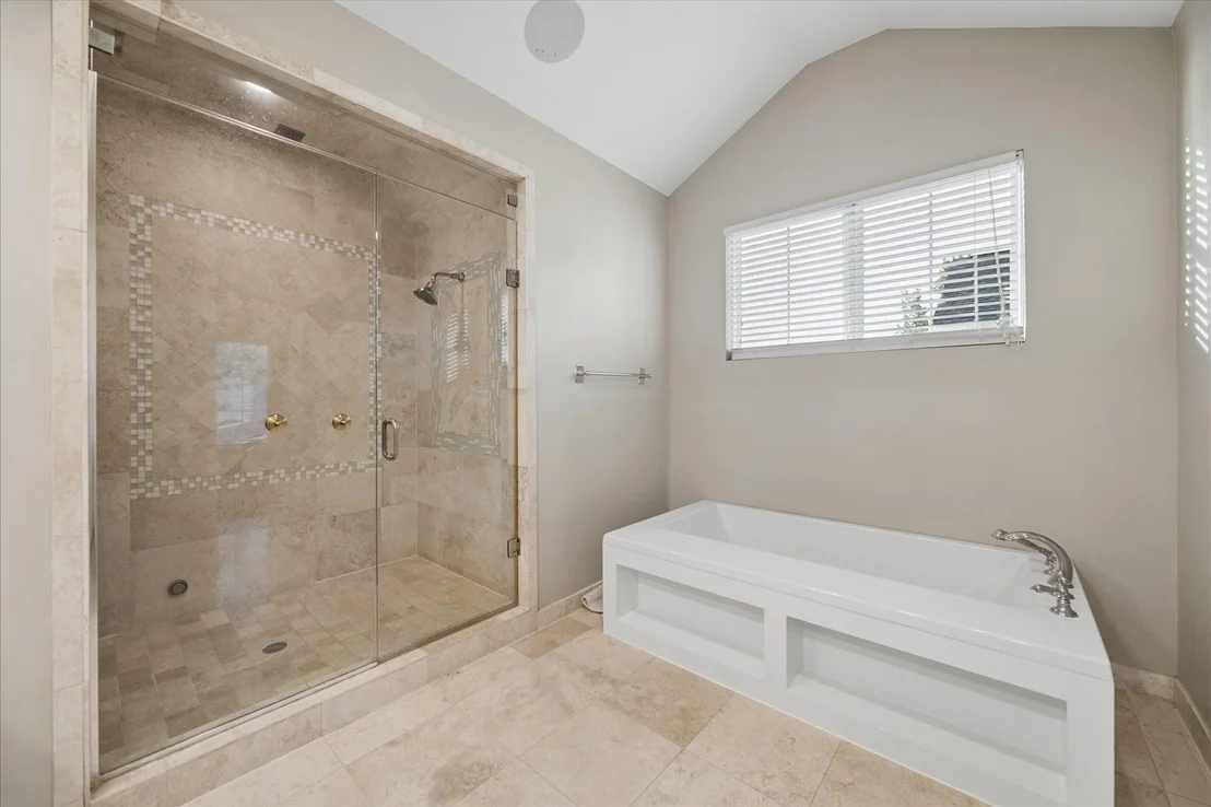Photo of 1525 Chippendale Road