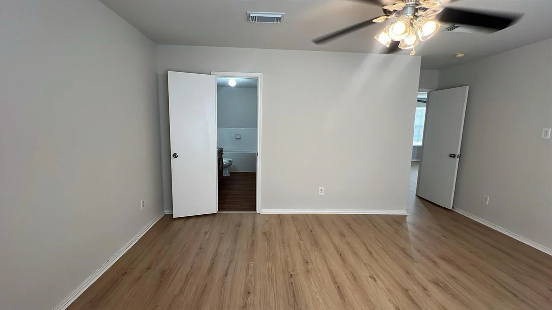 Photo of 6411 Halstead Meadows Cir