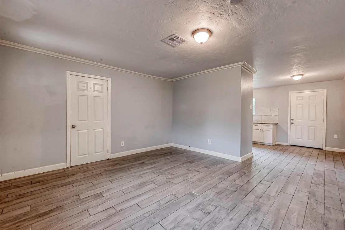 Photo of 5431 Willow Glen Drive