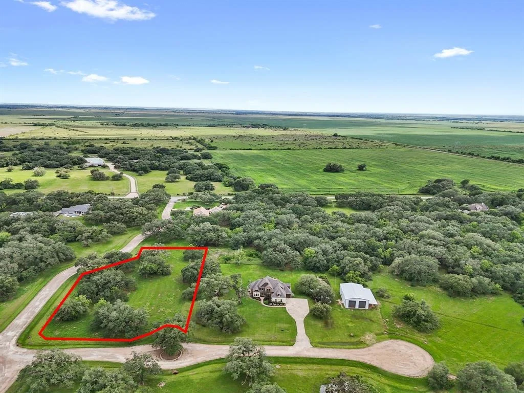 Photo of 64 Center Tree Drive
