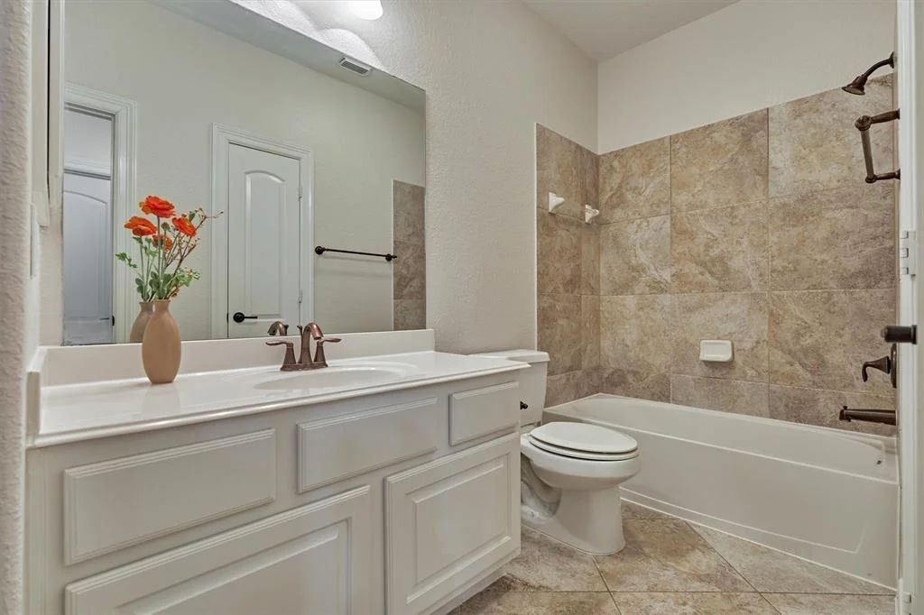 Photo of 18 N Fair Manor Circle
