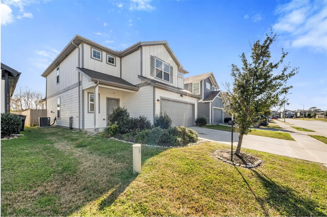 Photo of 4611 Prairie Chase Drive