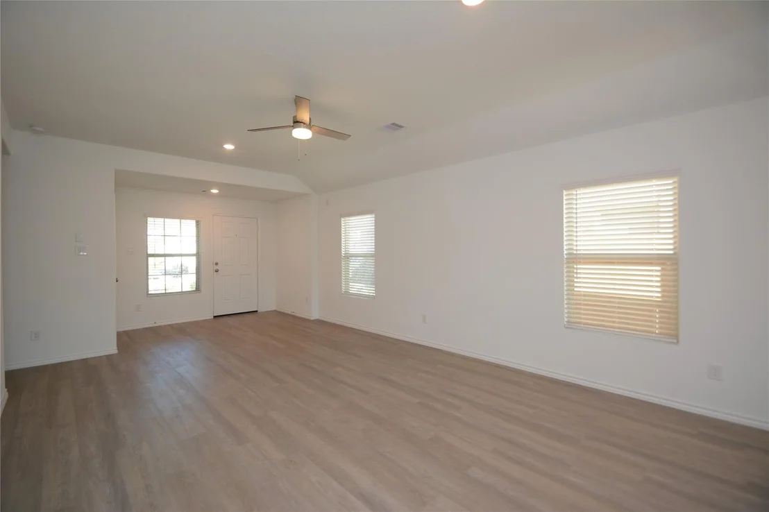 Photo of 1319 Winding Willow Drive