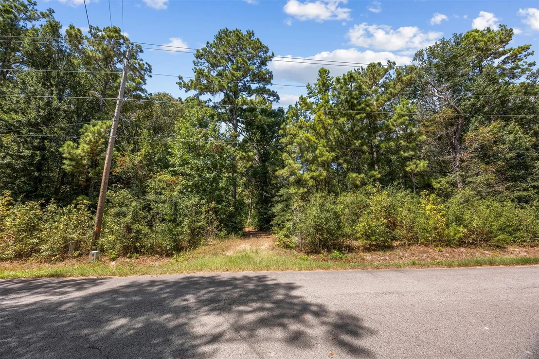 Photo of 19296 Riverwalk Drive