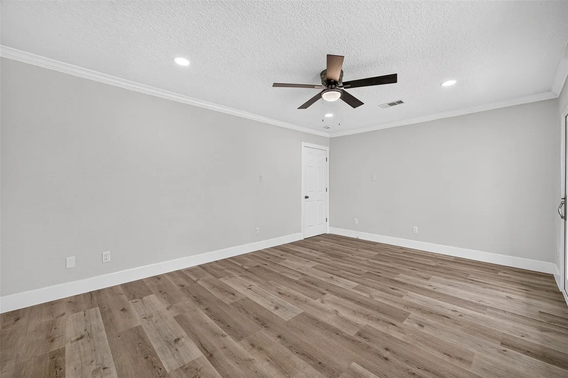 Photo of 218 Bay Colony Circle