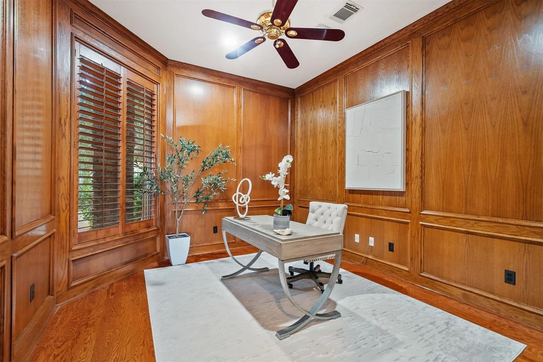 Photo of 19006 Windsor Lakes Drive