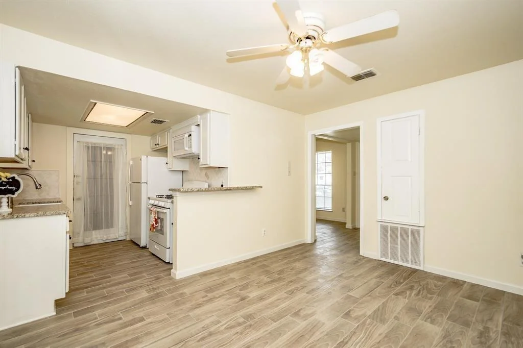 Photo of 12106 Pompton Drive
