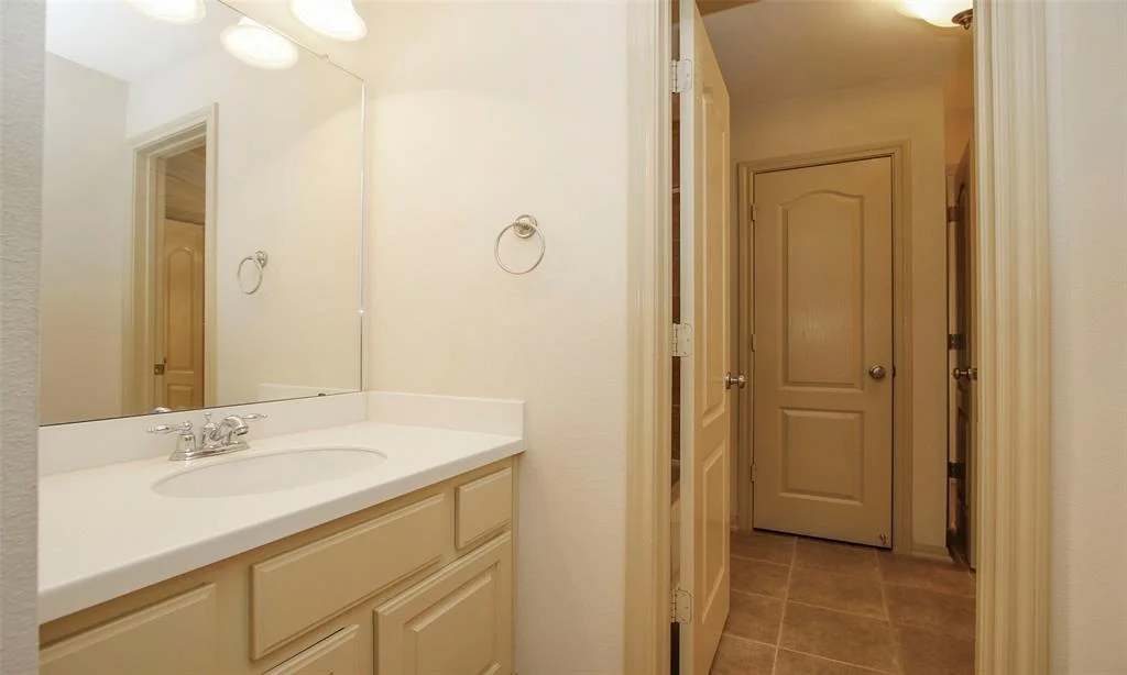 Photo of 1606 Noble Pointe Drive
