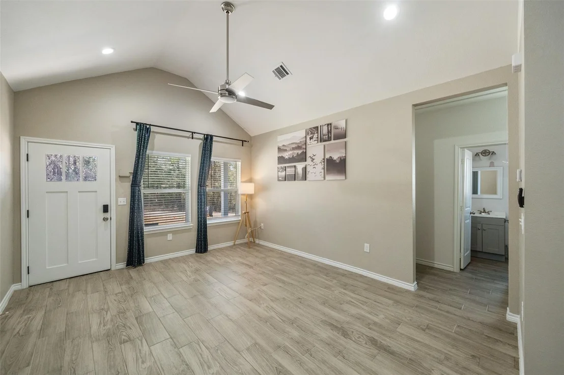 Photo of 14990 Indian Hill Trail