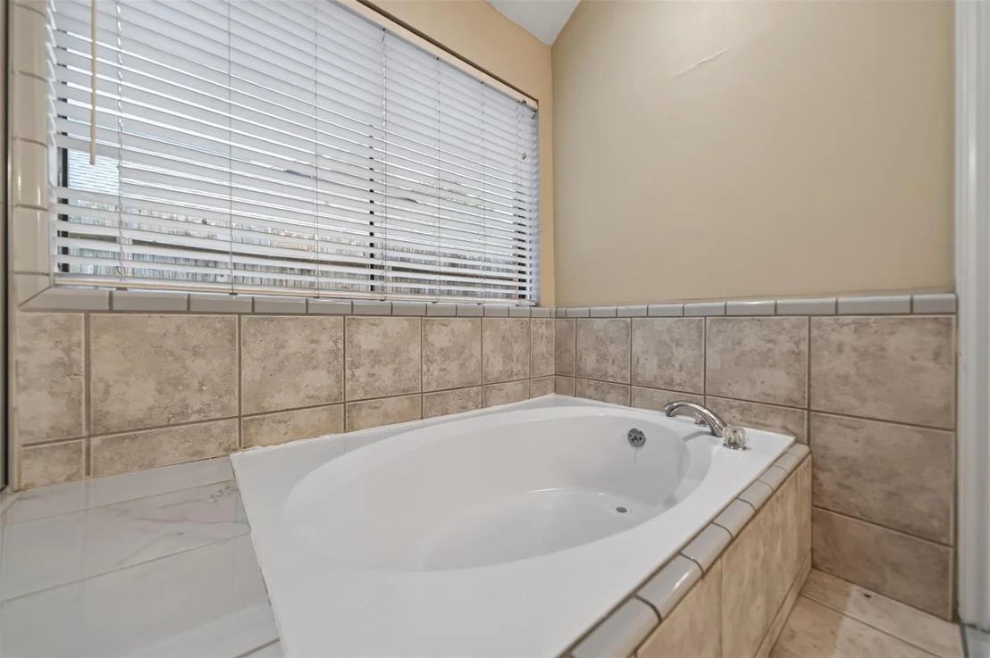 Photo of 22918 Glenover Drive