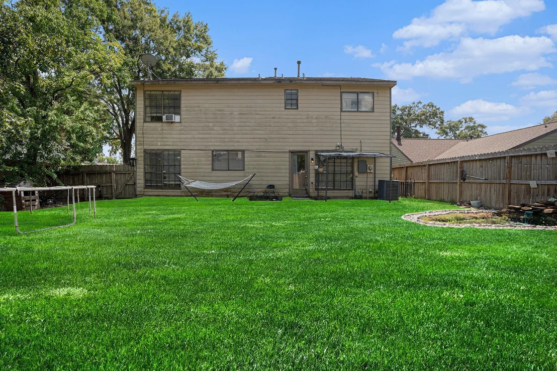 Photo of 2512 Sawyer Drive