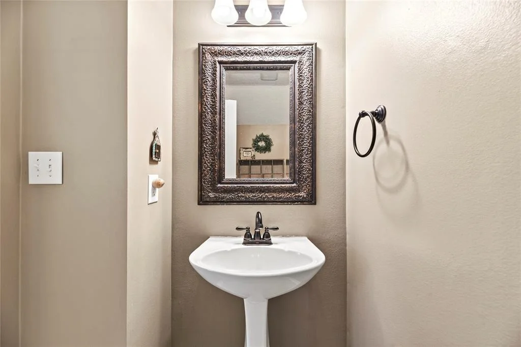 Photo of 1310 Blackthorne Drive