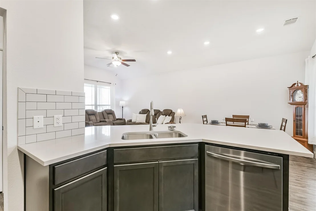 Photo of 260 Shoreview Drive