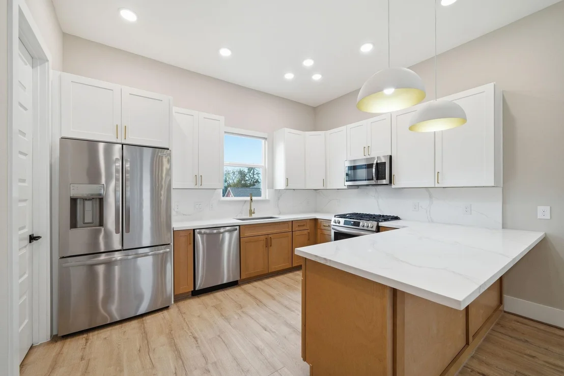 Photo of Unit L at 4013 Griggs Road