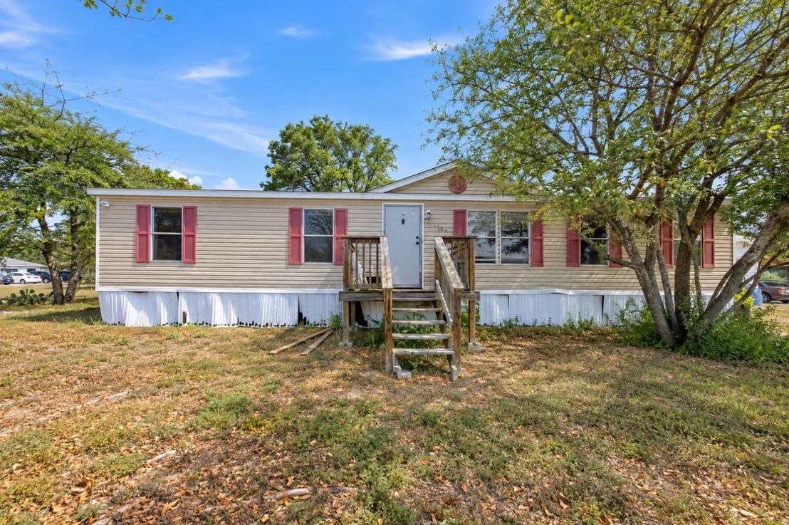 Photo of 104 Lone Oak Circle
