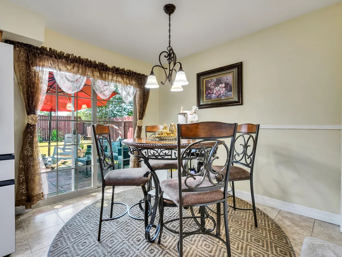 Photo of 7234 Colima Drive
