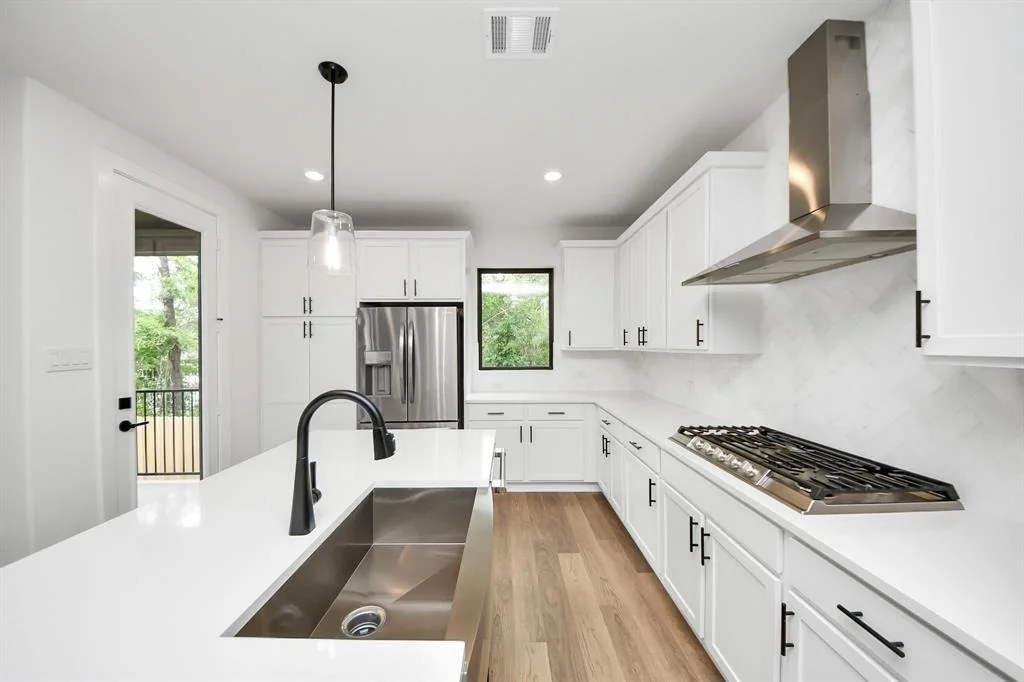 Photo of 405 Forest Reserve Place