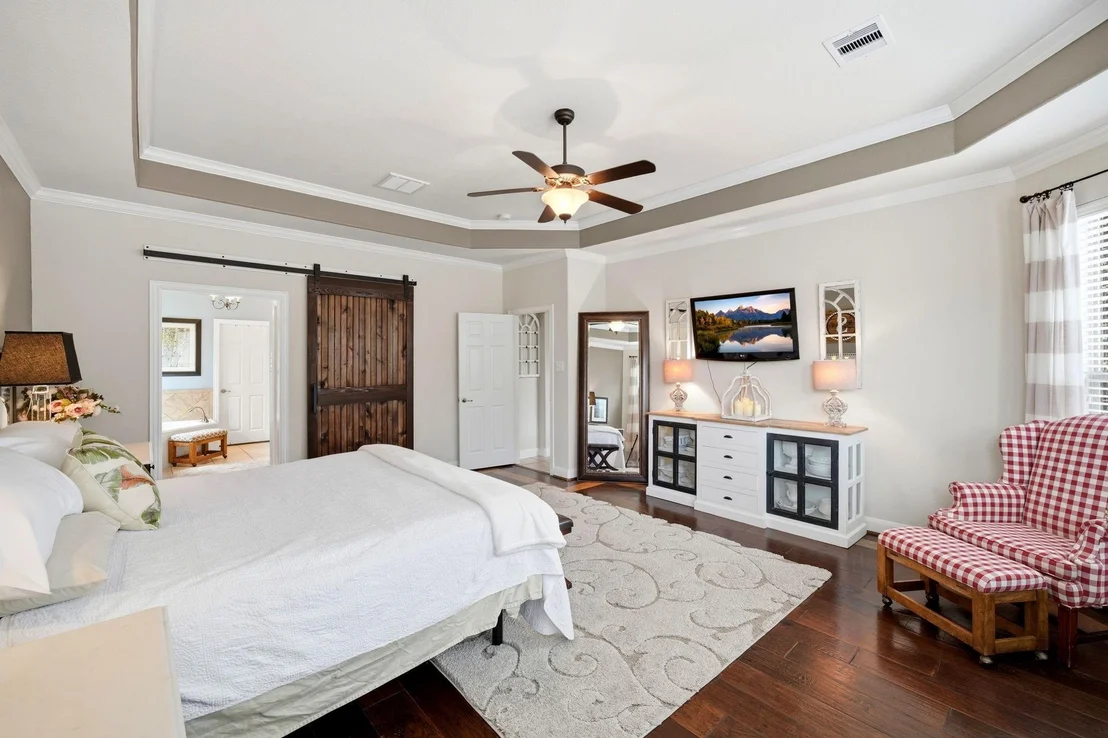 Photo of 25910 Northcrest Drive