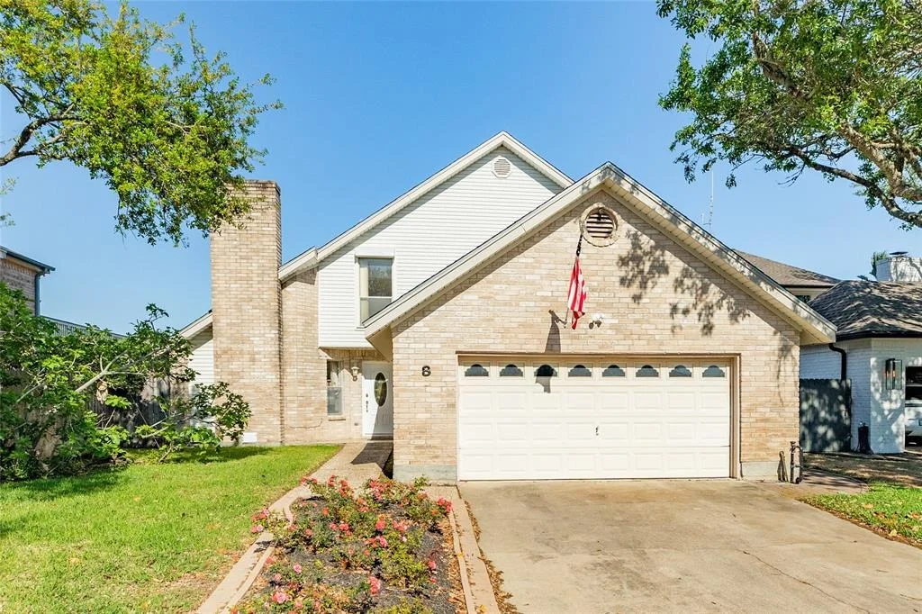 Photo of 8 Lakeview Drive