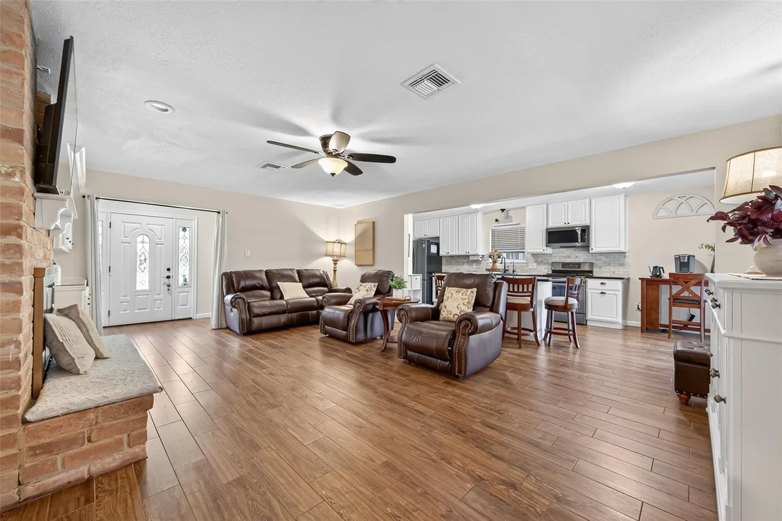 Photo of 5038 Pine Cliff Drive