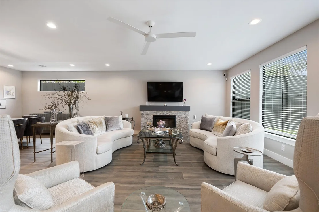 Photo of 2928 Suffolk Drive
