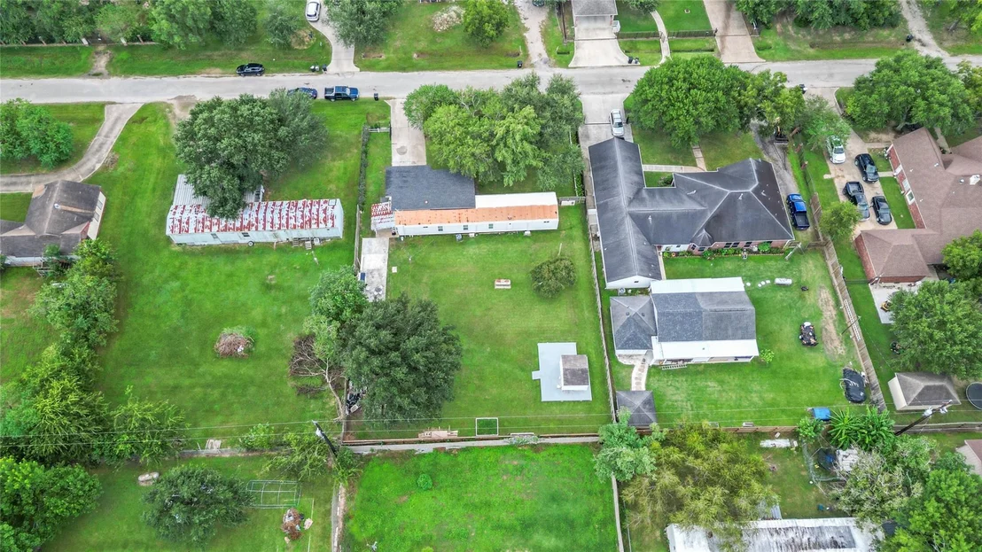 Photo of 22202 Maplewood Drive