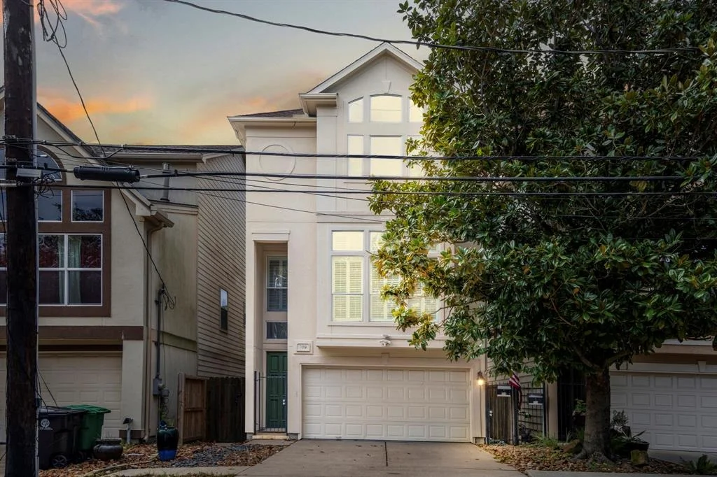 Photo of 709 Detering Street