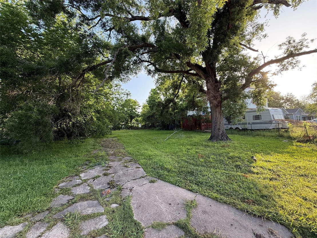 Photo of 5307 Willow Glen Drive