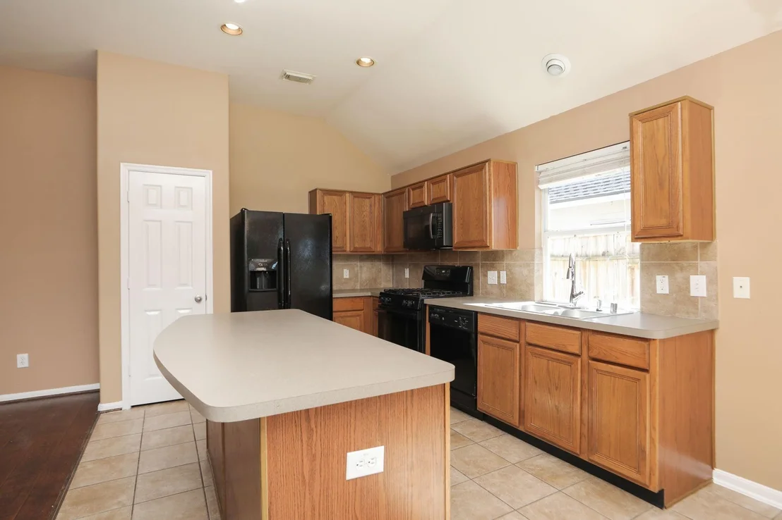 Photo of 21807 Saragosa Pond Lane
