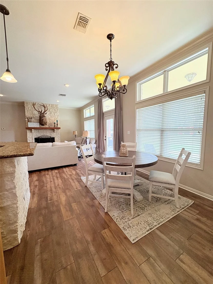 Photo of 949 Abrameit Road