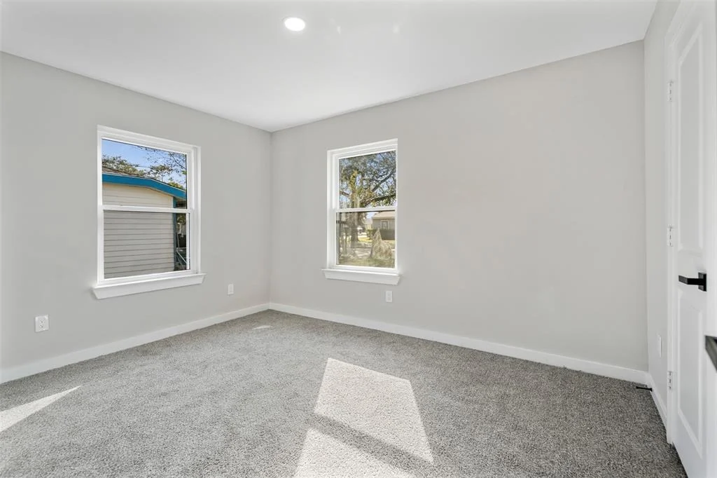 Photo of 1302 Comal Avenue