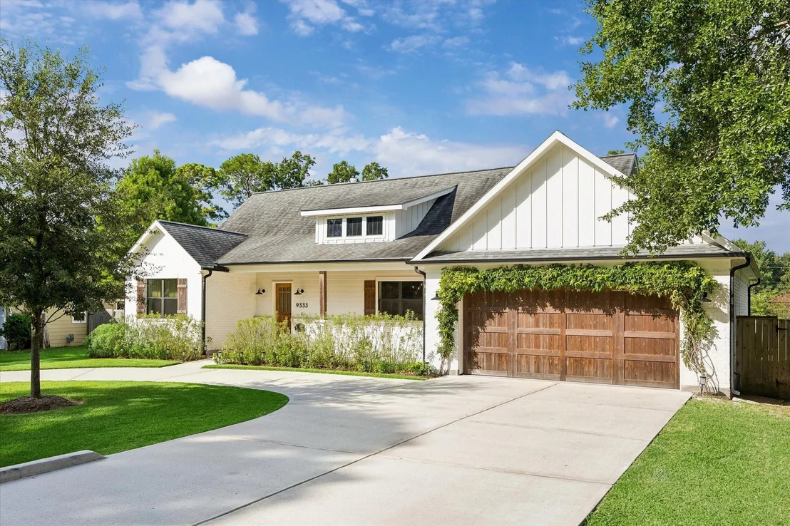 Photo of 9333 Spring Branch Drive