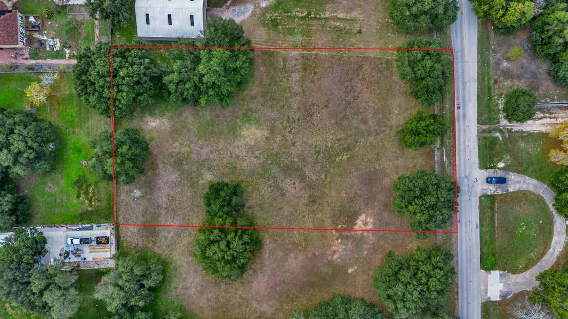 Photo of 17701 Queenslake