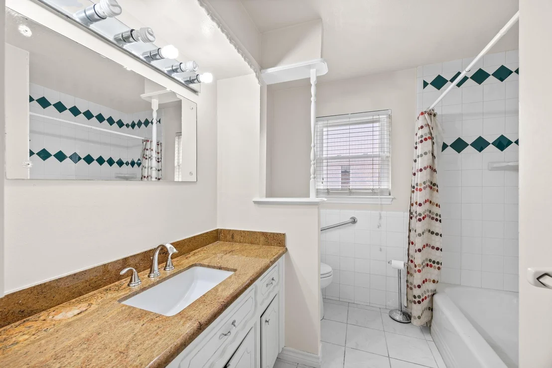 Photo of 1714 Droxford Drive