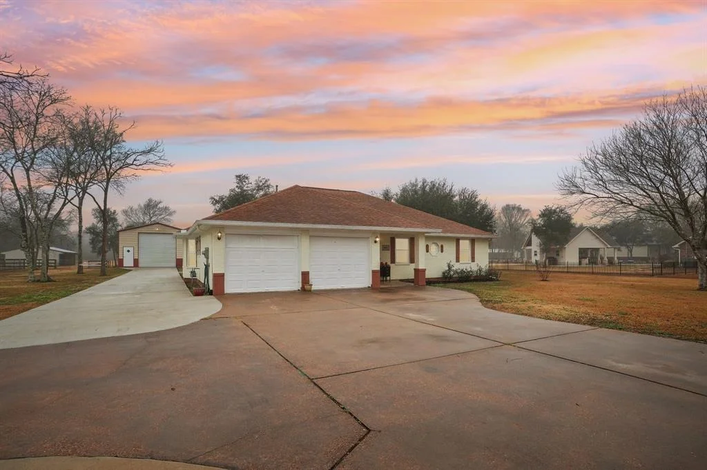 Photo of 14819 Ash Road