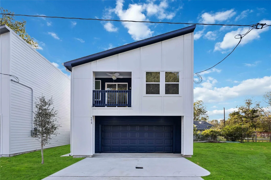 Photo of 7415 Easter Street