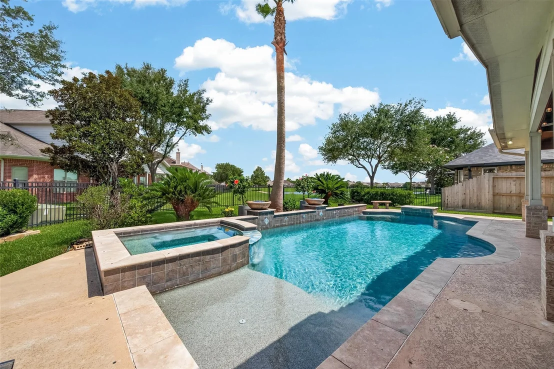 Photo of 3301 Sequoia Lake Trail