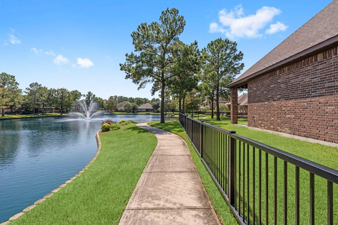 Photo of 18619 Duke Lake Drive