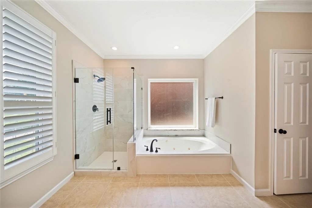 Photo of 2123 Riverside Drive